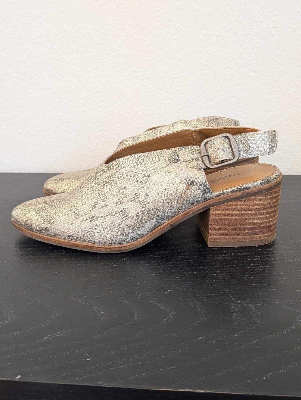Lucky Brand Lideton Shooties Slingback Pointed Mules Silver Snake Skin Size 7